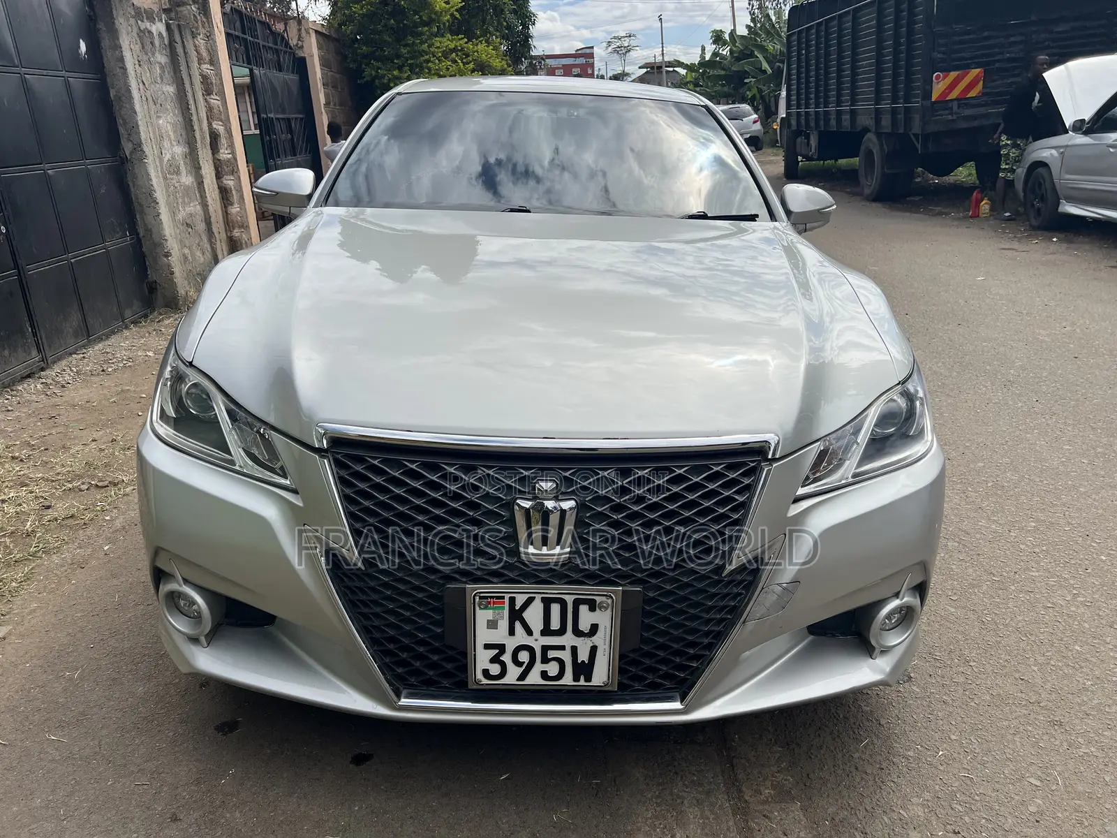 Toyota Crown 2015 Silver
