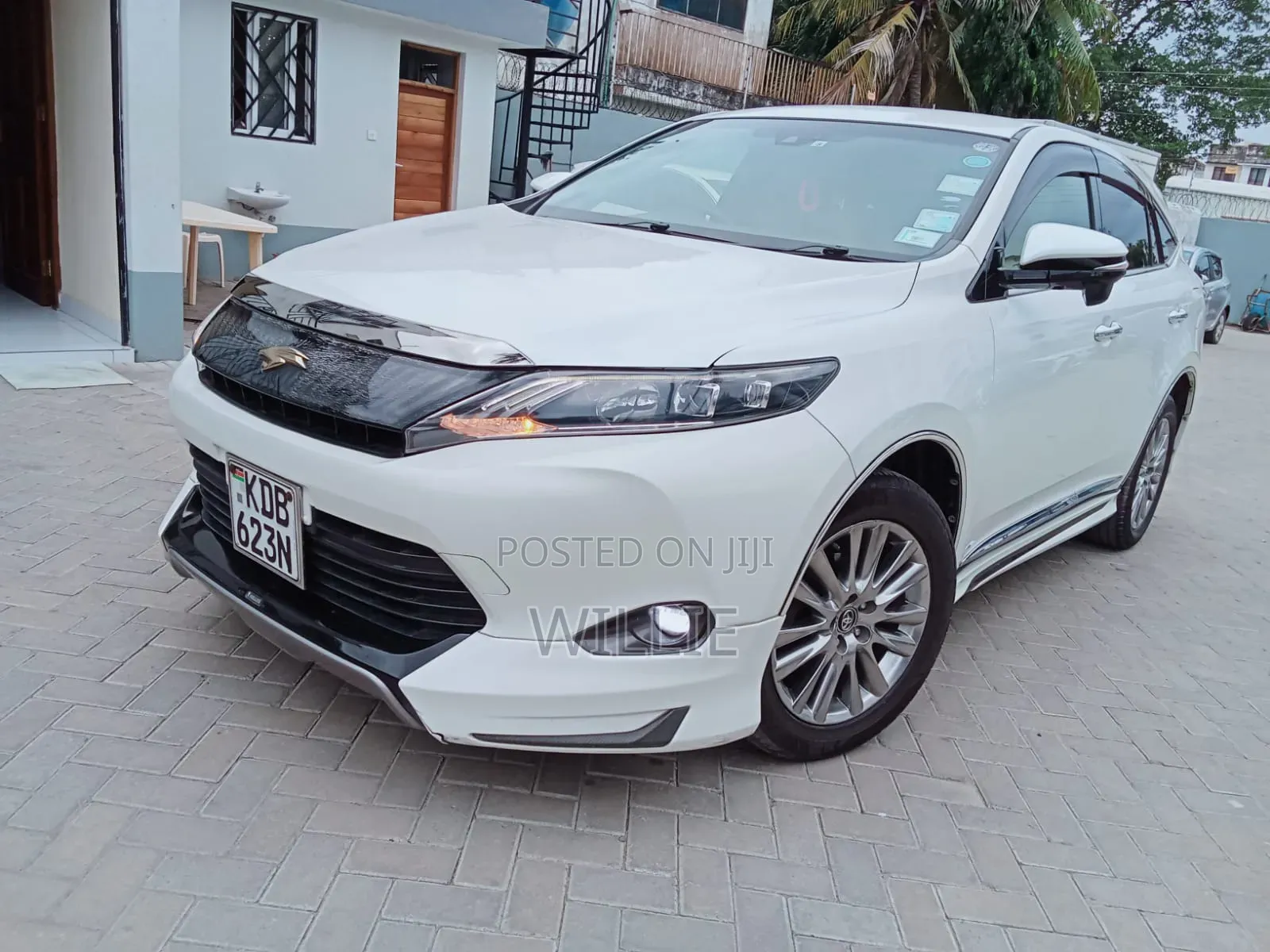 Toyota Harrier 2014 White
