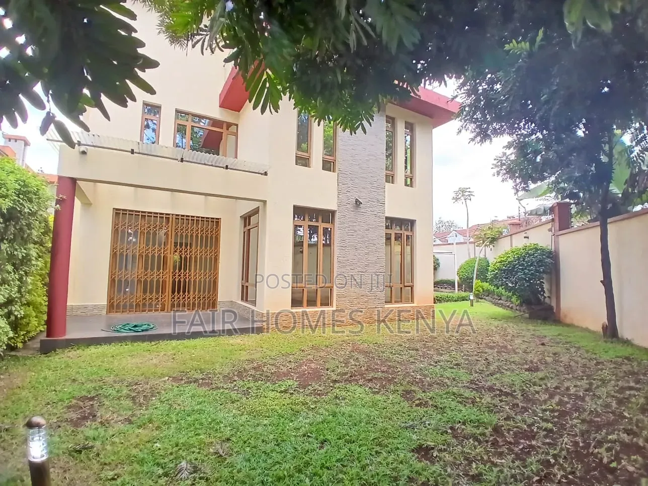 5bdrm Townhouse / Terrace in Lavington Nairobi, Muthangari for rent