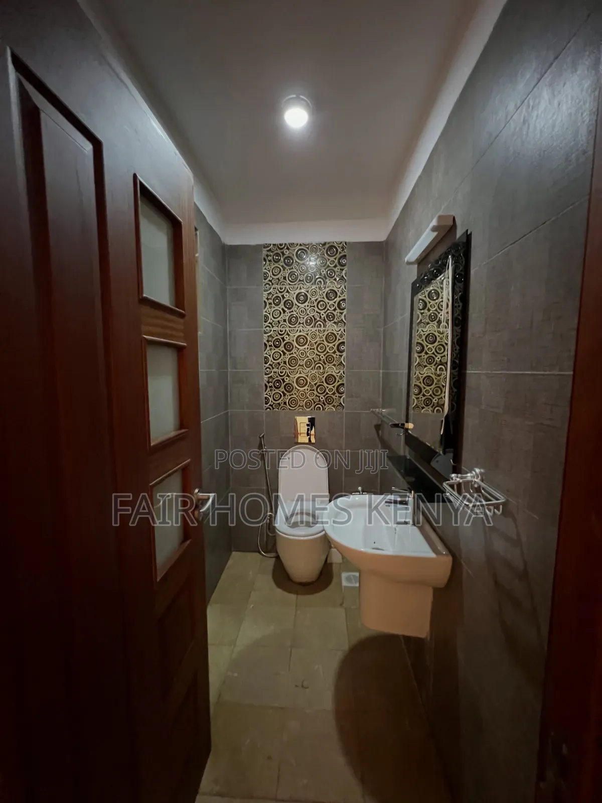 5bdrm Townhouse / Terrace in Lavington Green, Muthangari for rent