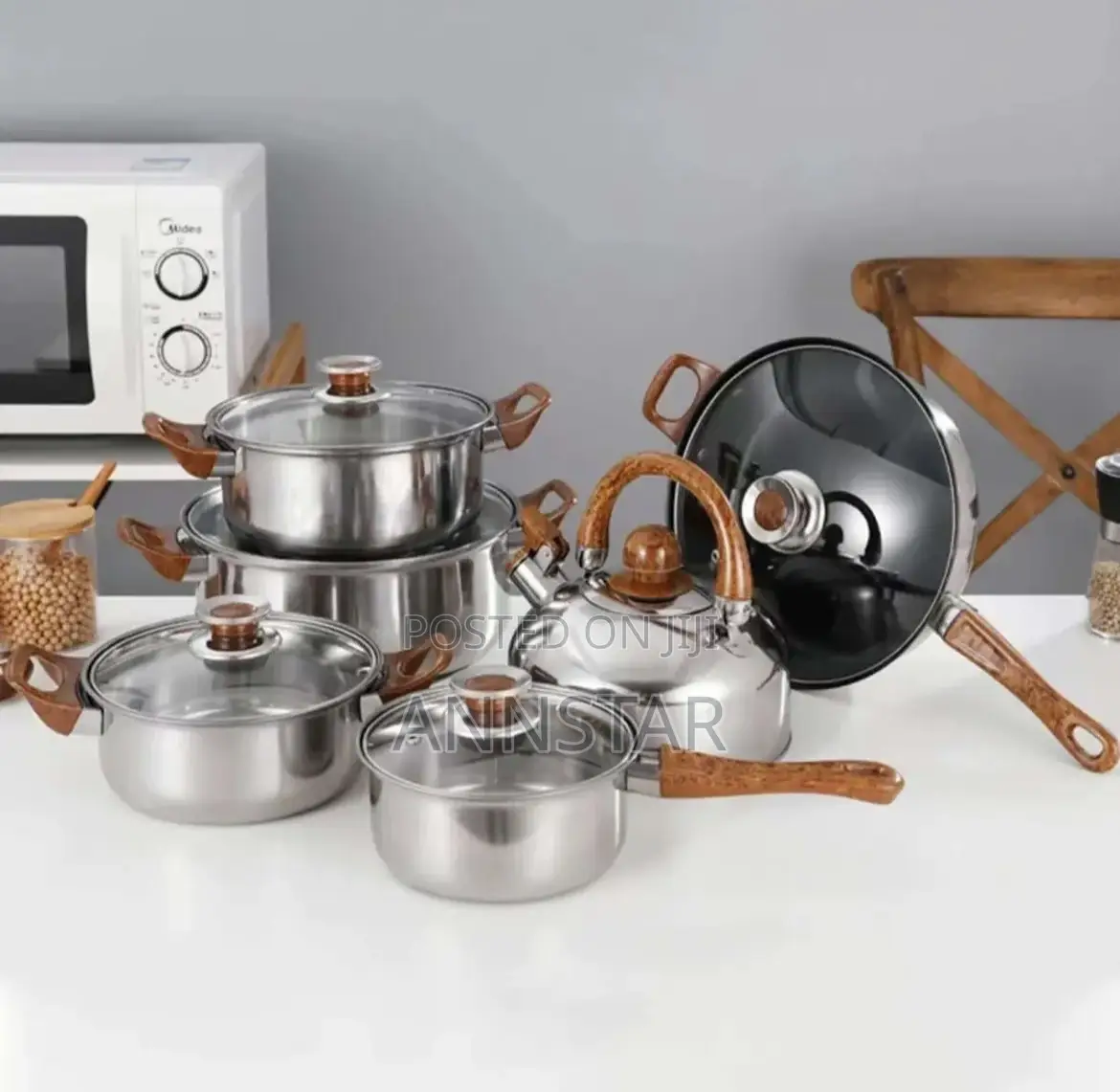 12 Pieces Stainless Cookware With Kettle