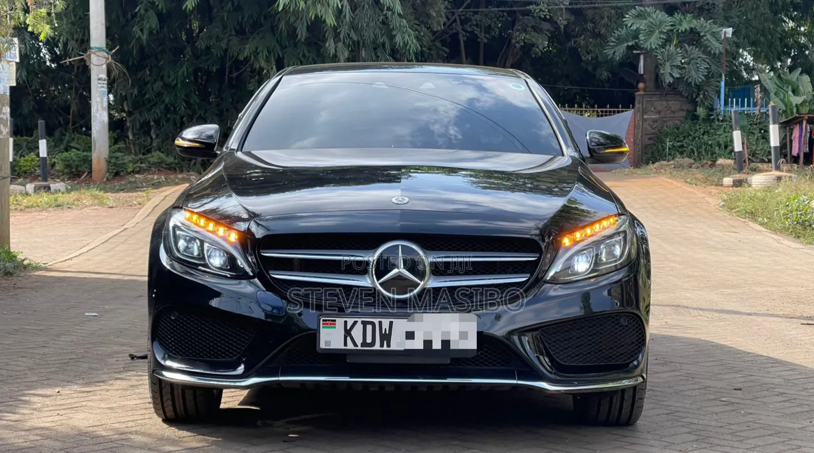 Mercedes-Benz C200 2018 Black