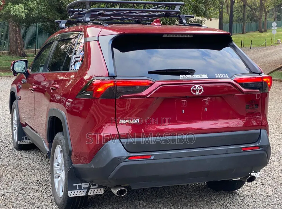Toyota RAV4 2019 Red