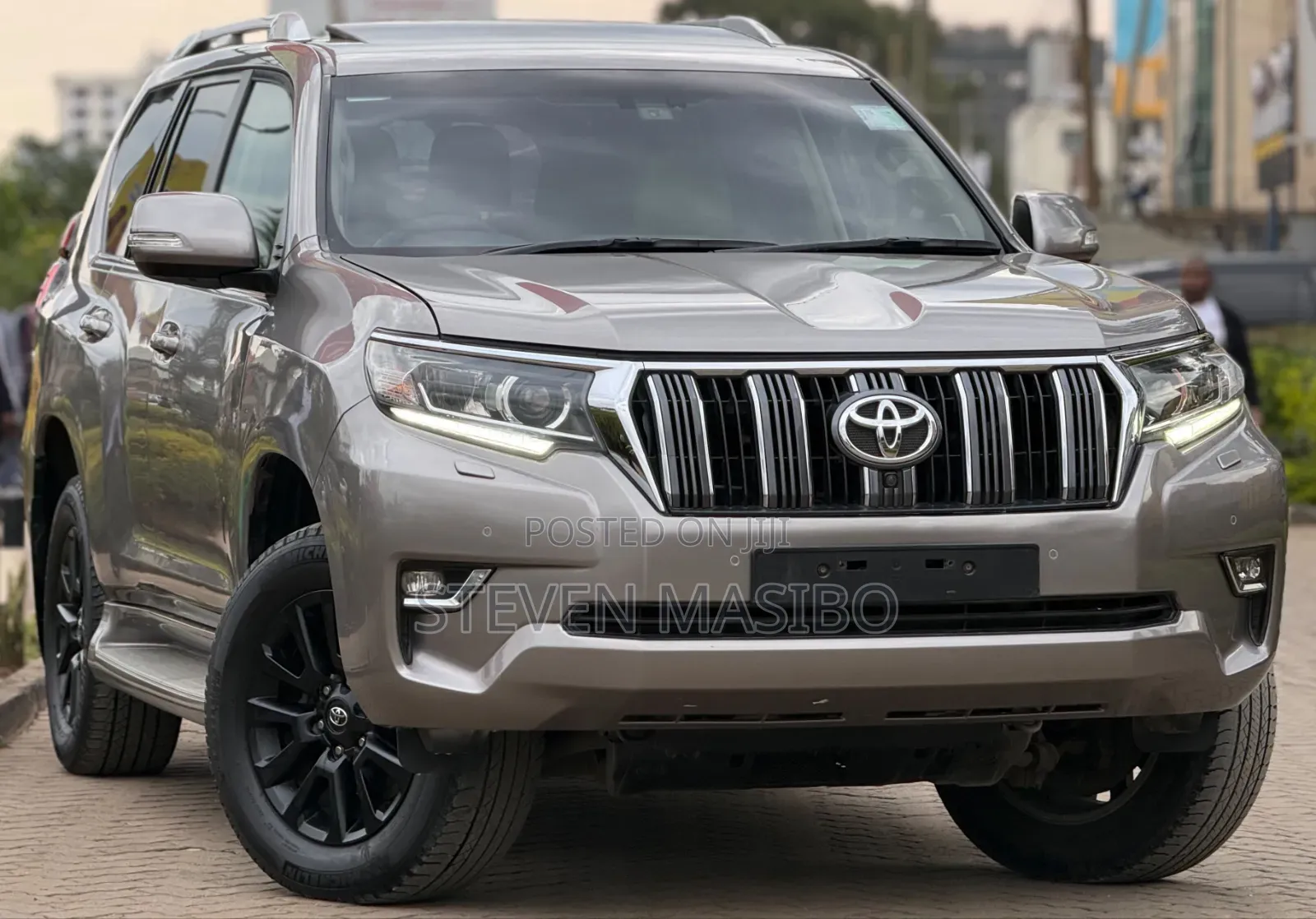 Toyota Land Cruiser Prado 2019 Gray