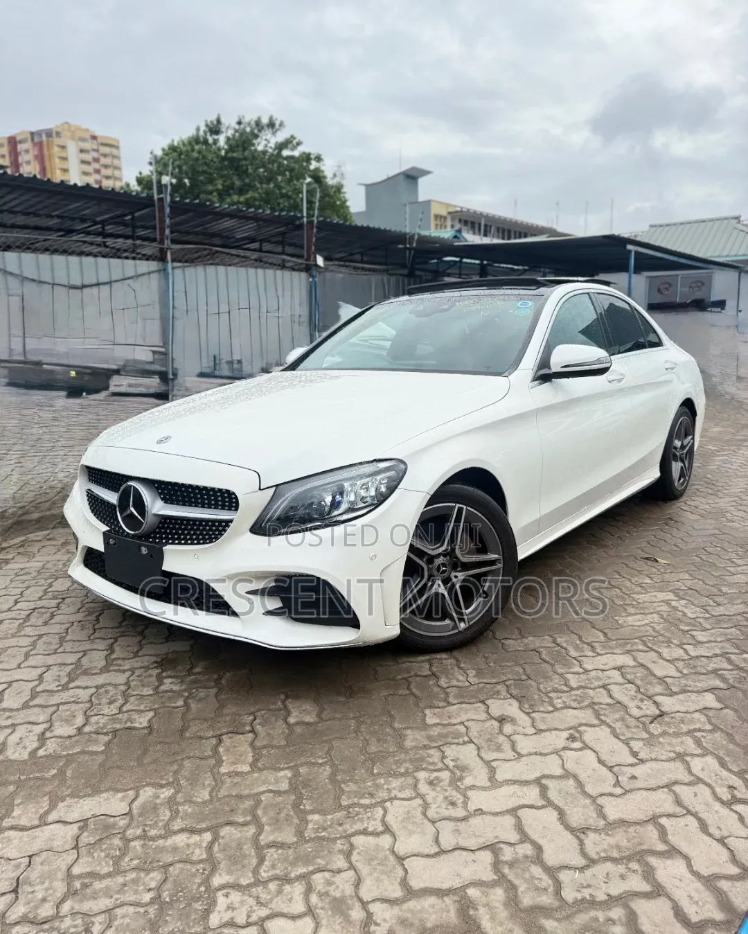 Mercedes-Benz C200 2019 Pearl