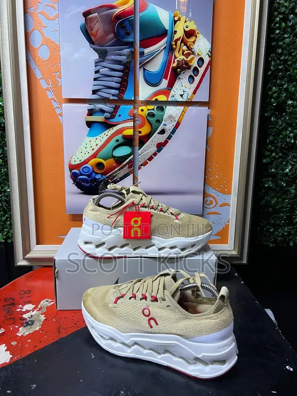 Cloudsurfer Max "Year of the Horse" 
Sizes:39-45