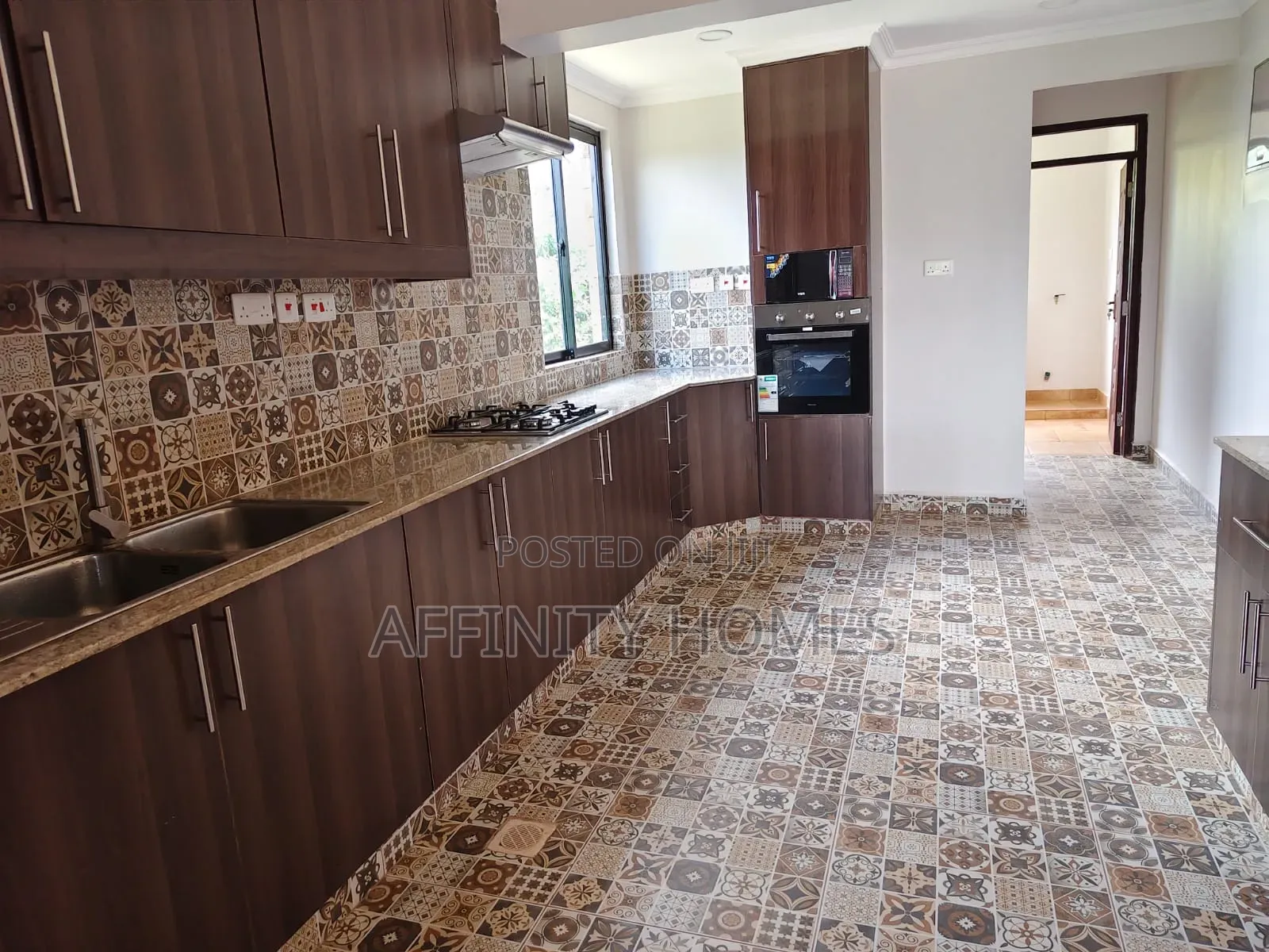 4bdrm House in Migaa, Riabai for sale