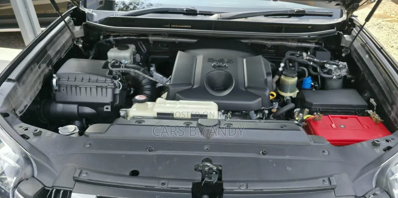 Toyota Land Cruiser Prado 2.8 D-4D 2015 Black