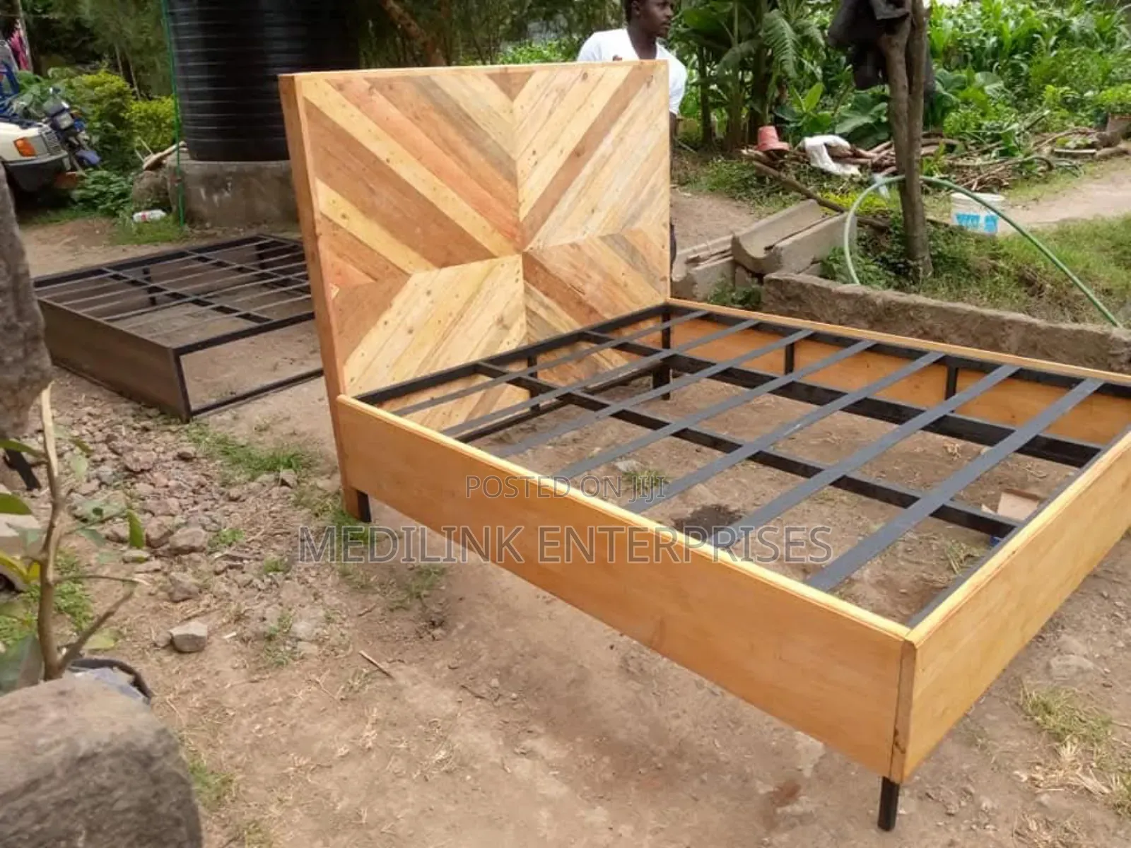 Modern Art Wooden Mix Queen Sized Beds 5*6ft