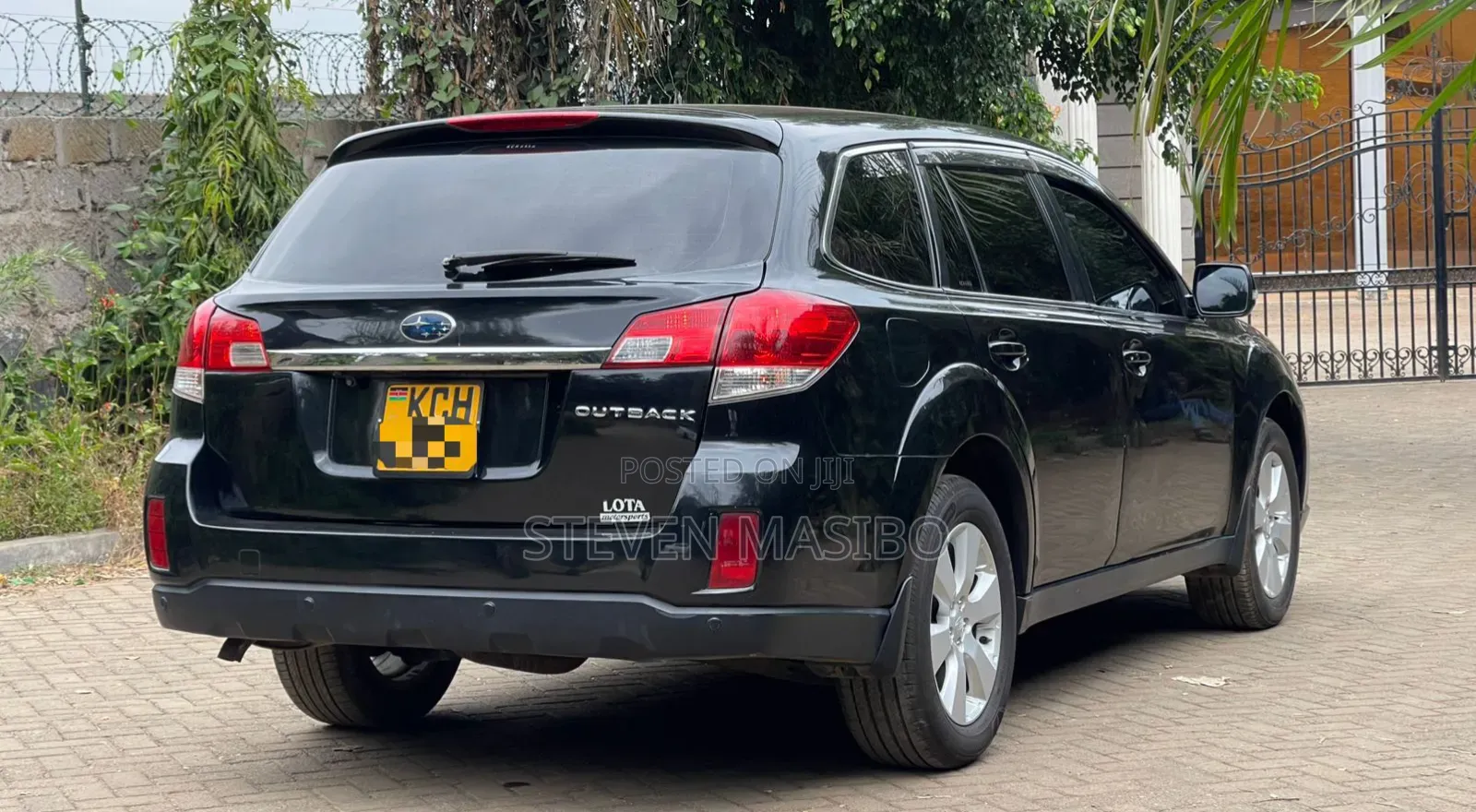 Subaru Outback 2.5i Limited 2009 Black