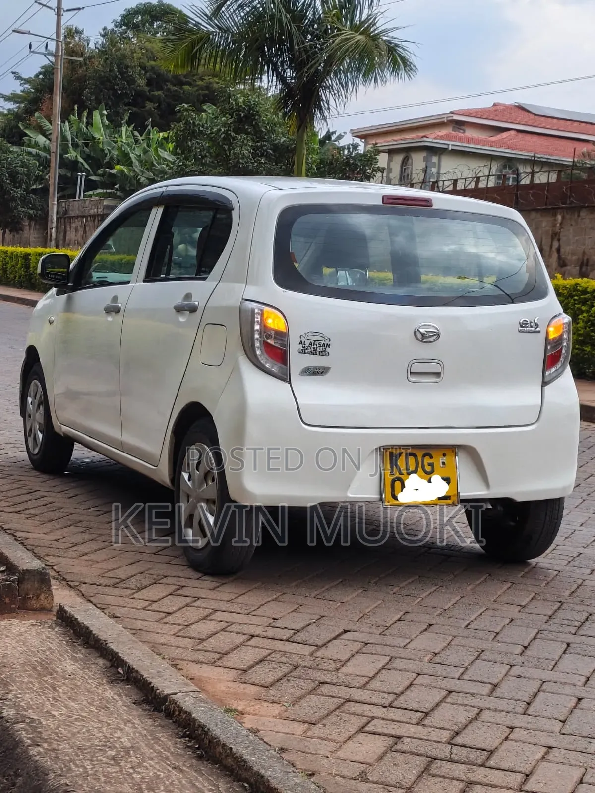 Daihatsu Mira 2015 White