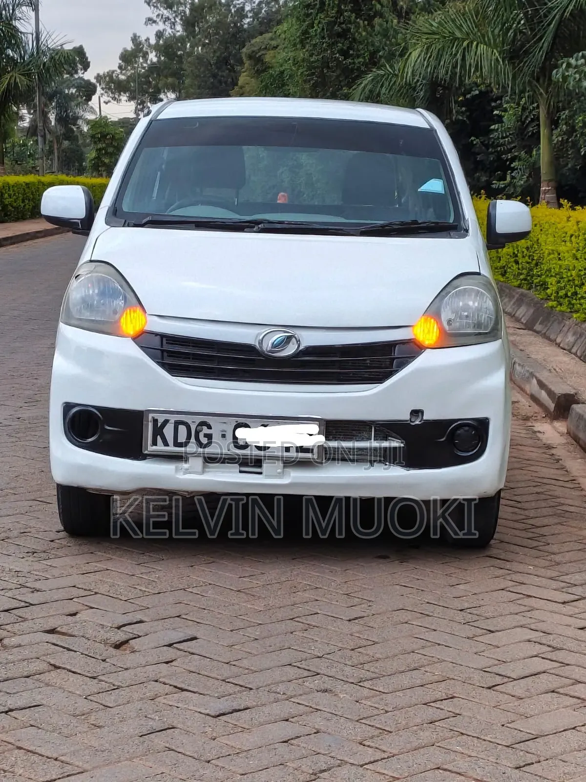 Daihatsu Mira 2015 White