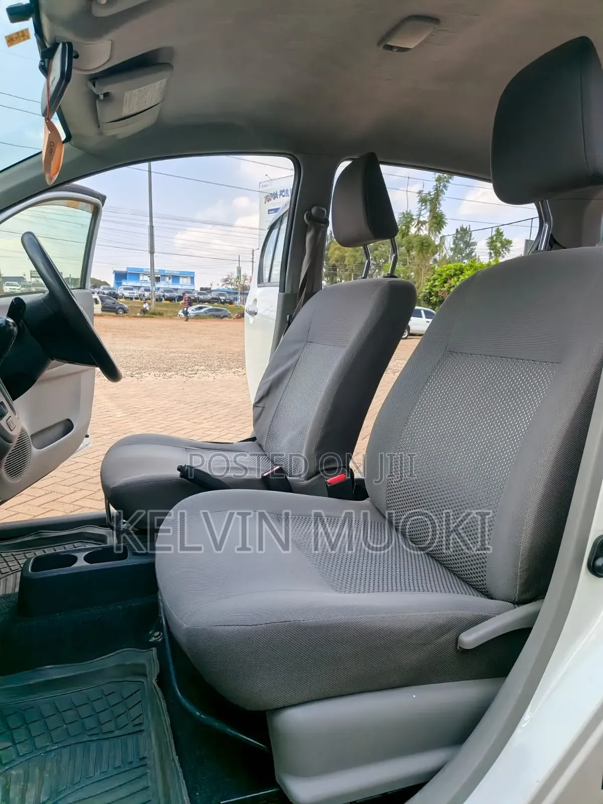Daihatsu Mira 2015 White