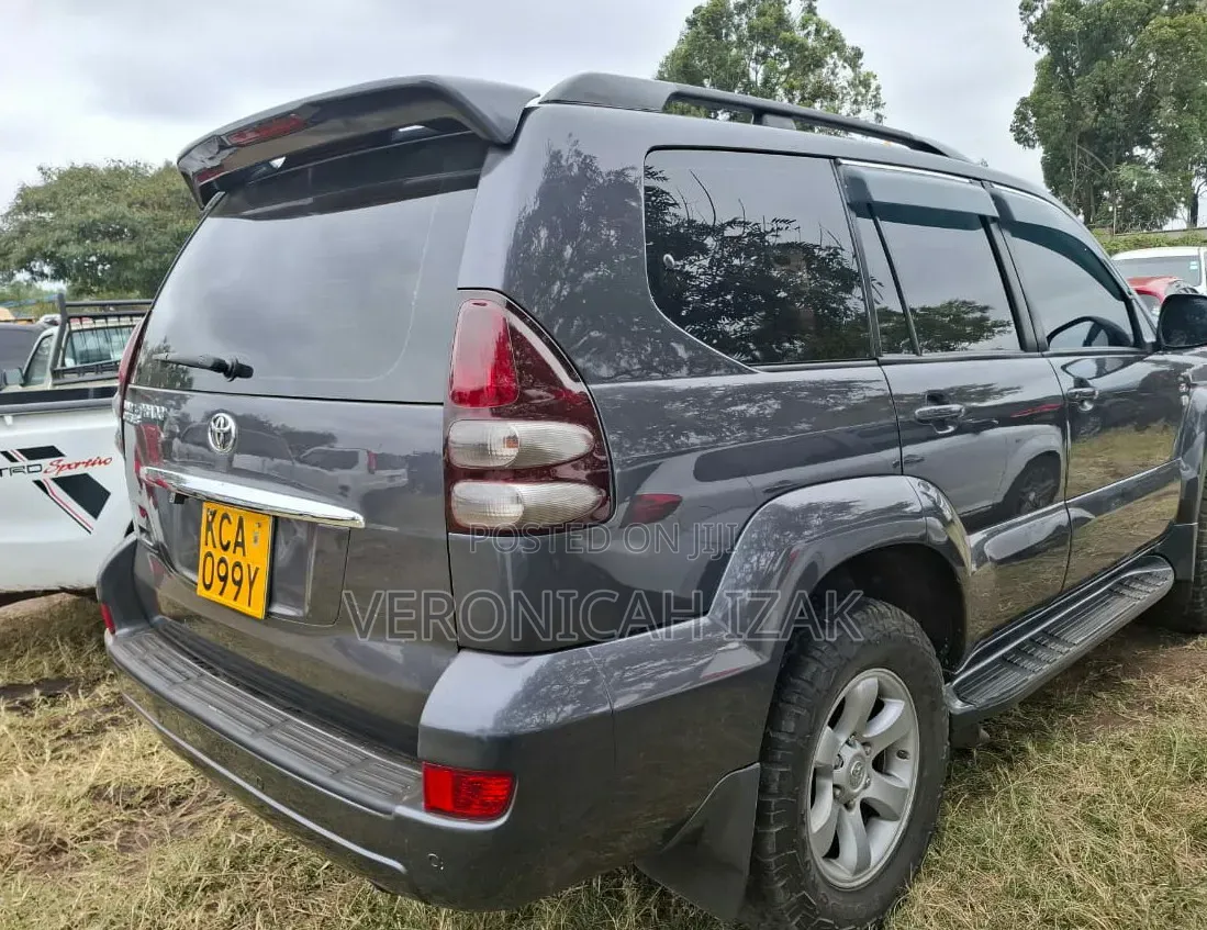 Toyota Land Cruiser Prado 2008 Gray