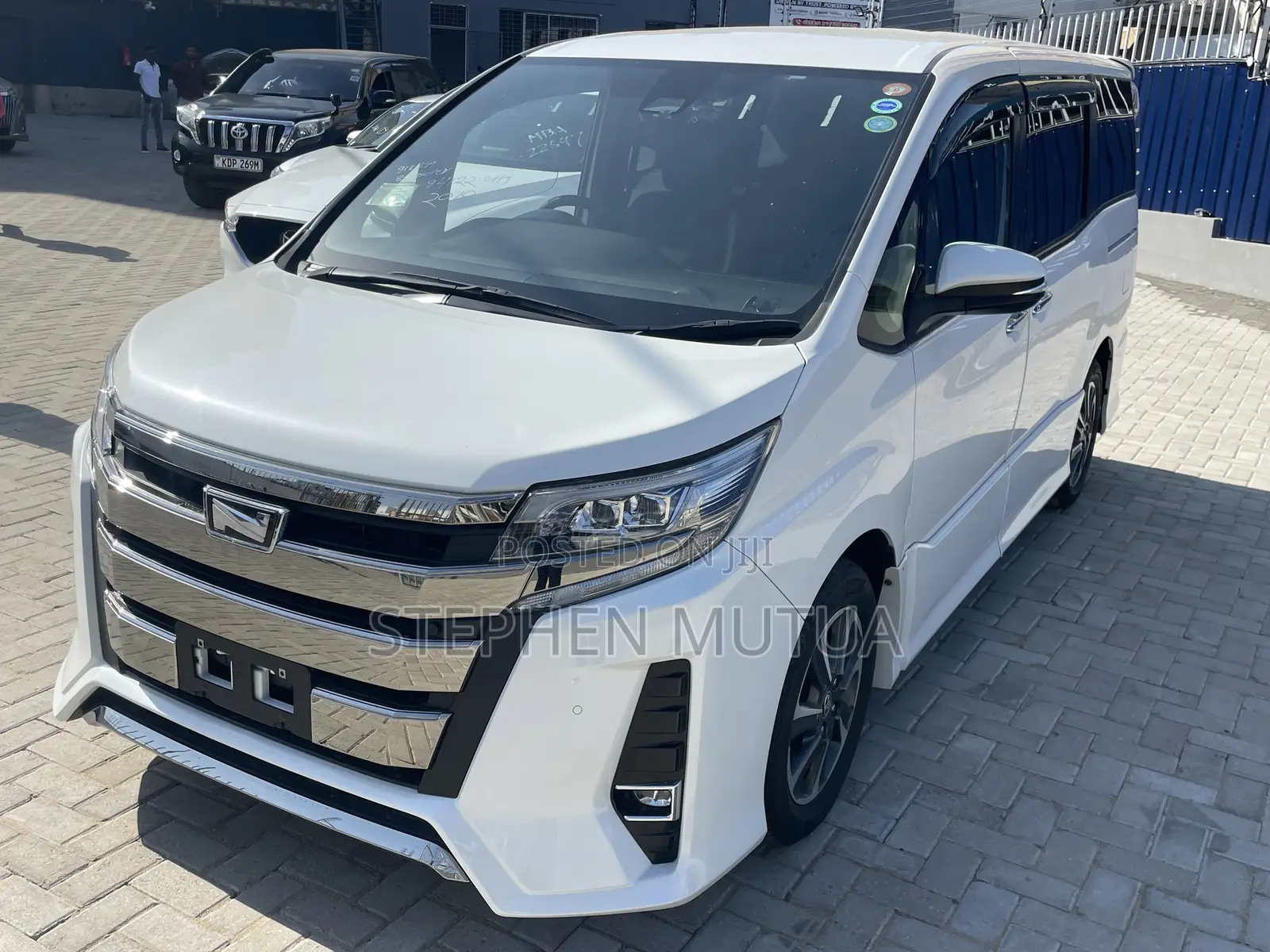 Toyota Noah 2.0 FWD (8 Seater) 2019 White