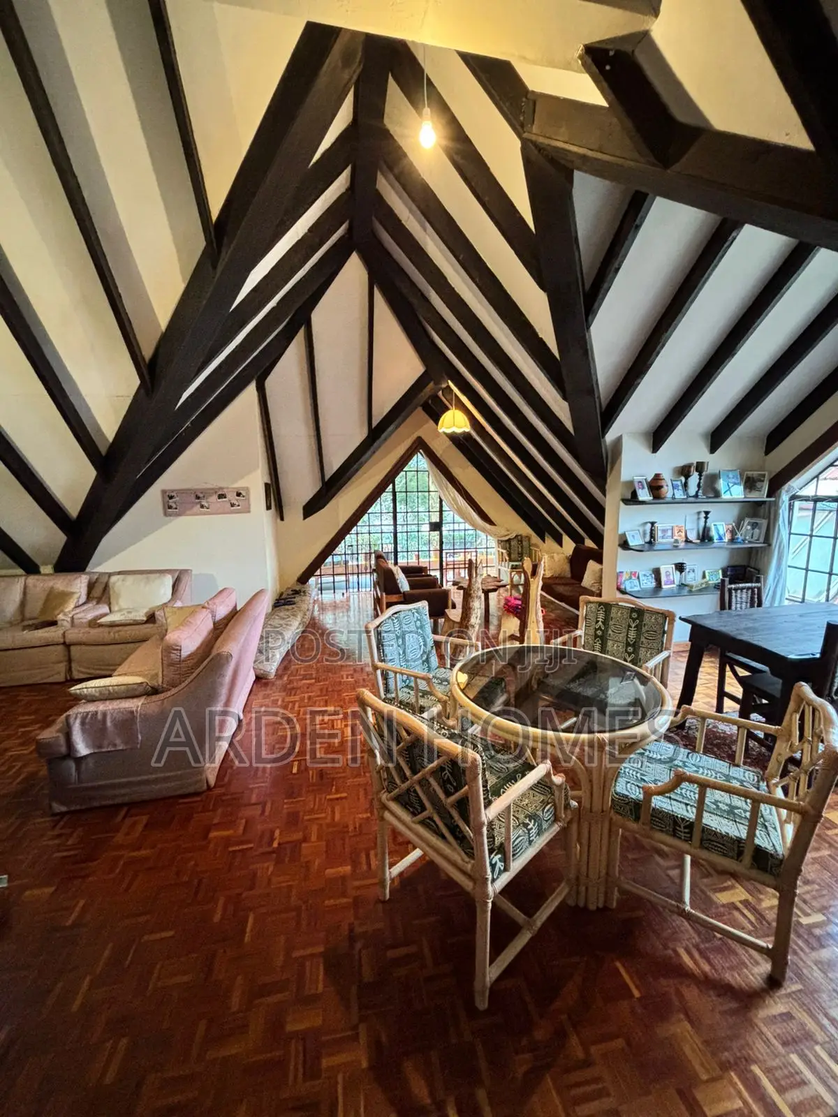 4bdrm Townhouse/Terrace in Valley Arcade for sale