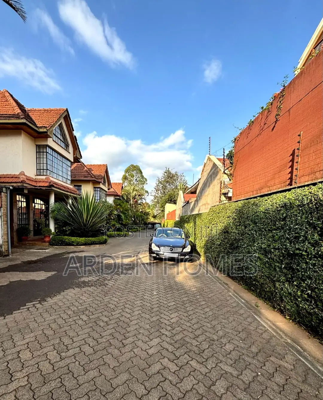 4bdrm Townhouse/Terrace in Valley Arcade for sale