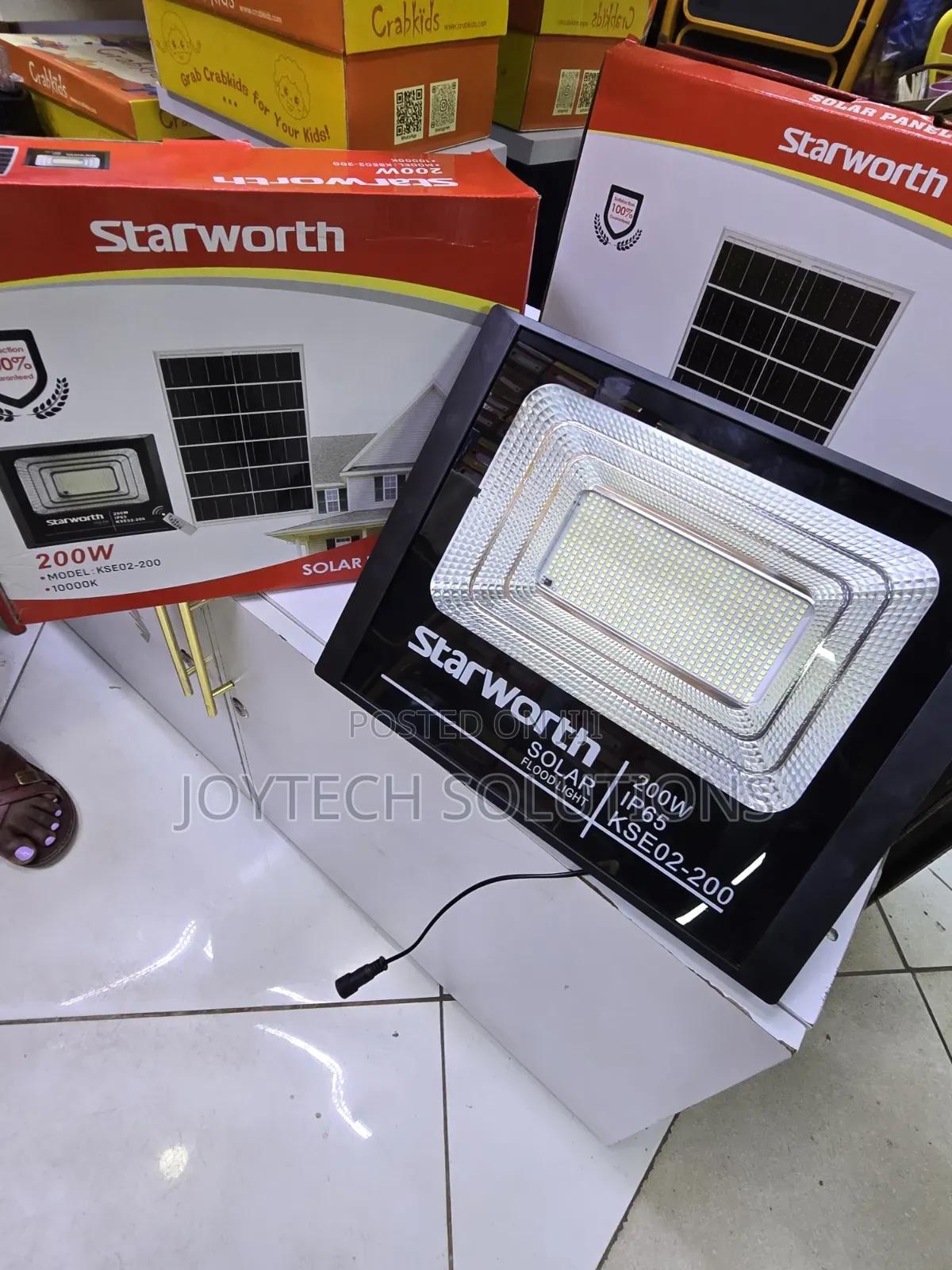 Starworth 200w Led Solar Flood Light Ip65 (Model Kse02-200)