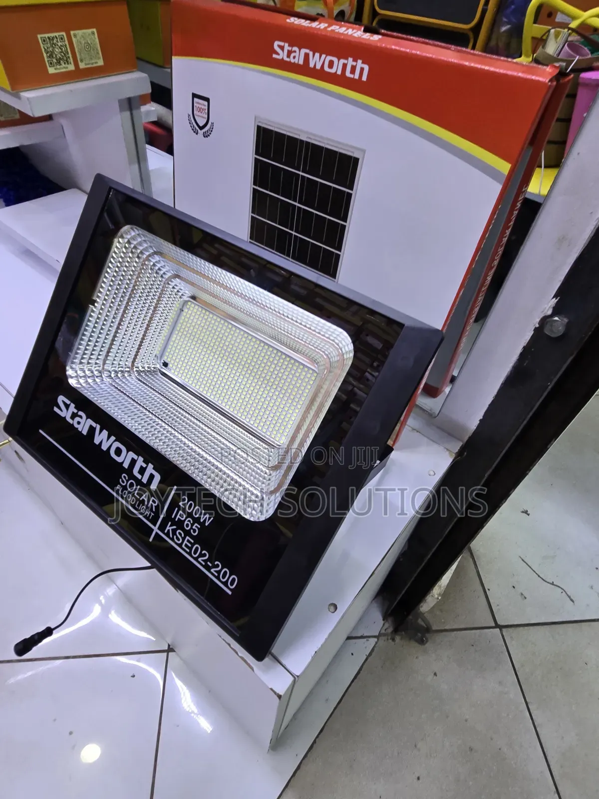 Starworth 200w Led Solar Flood Light Ip65 (Model Kse02-200)