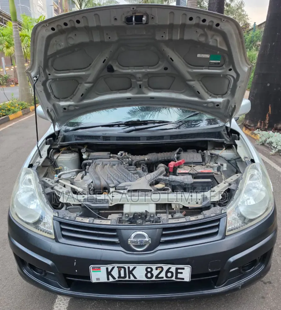 Nissan Advan 2015 Silver