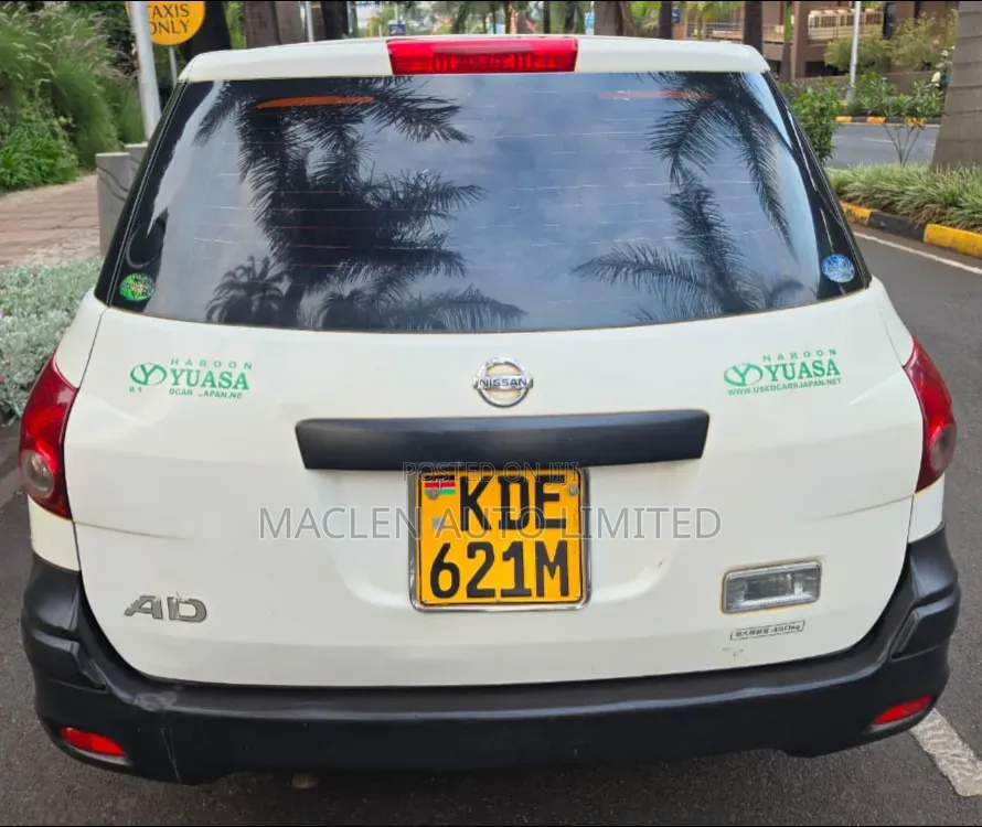 Nissan Advan 2015 White