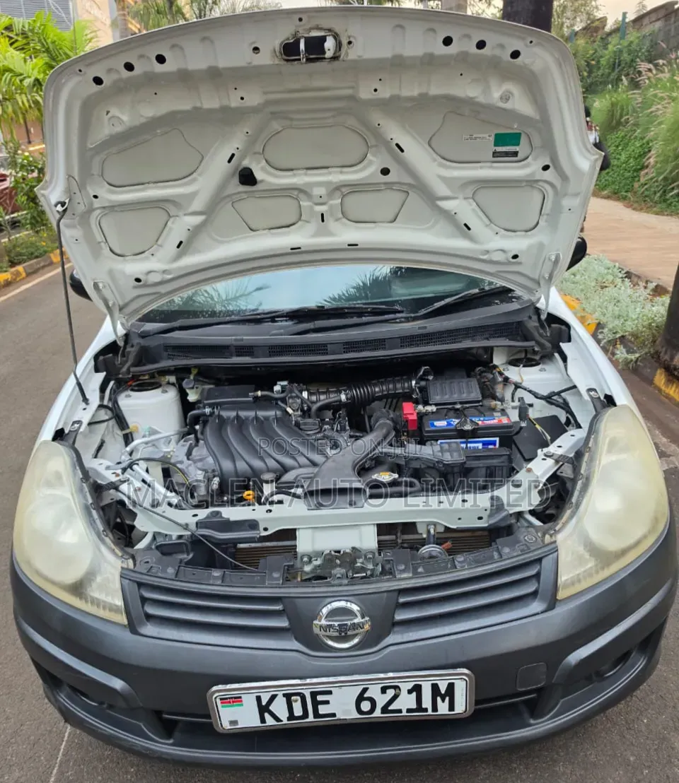 Nissan Advan 2015 White