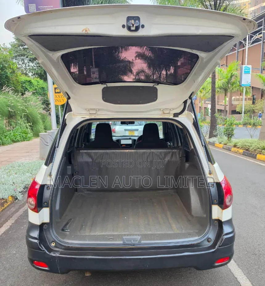 Nissan Advan 2015 White