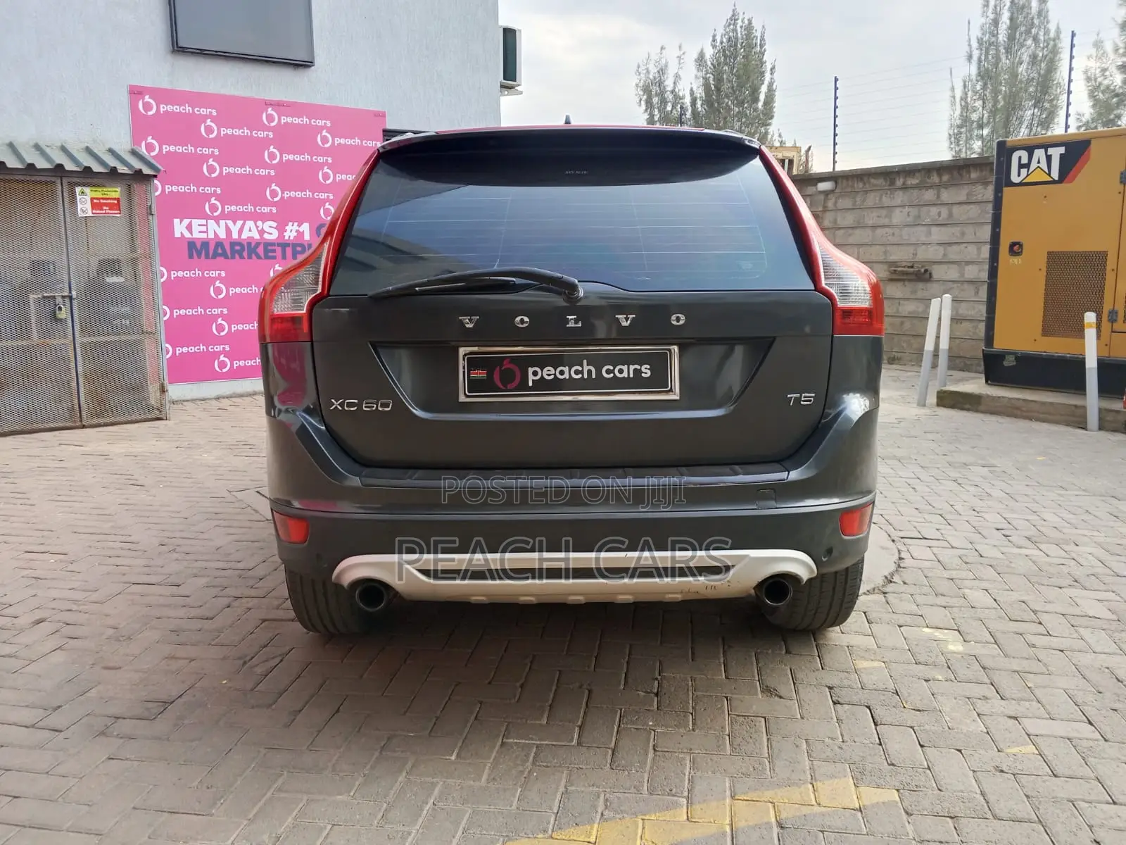Volvo XC60 2012 Gray
