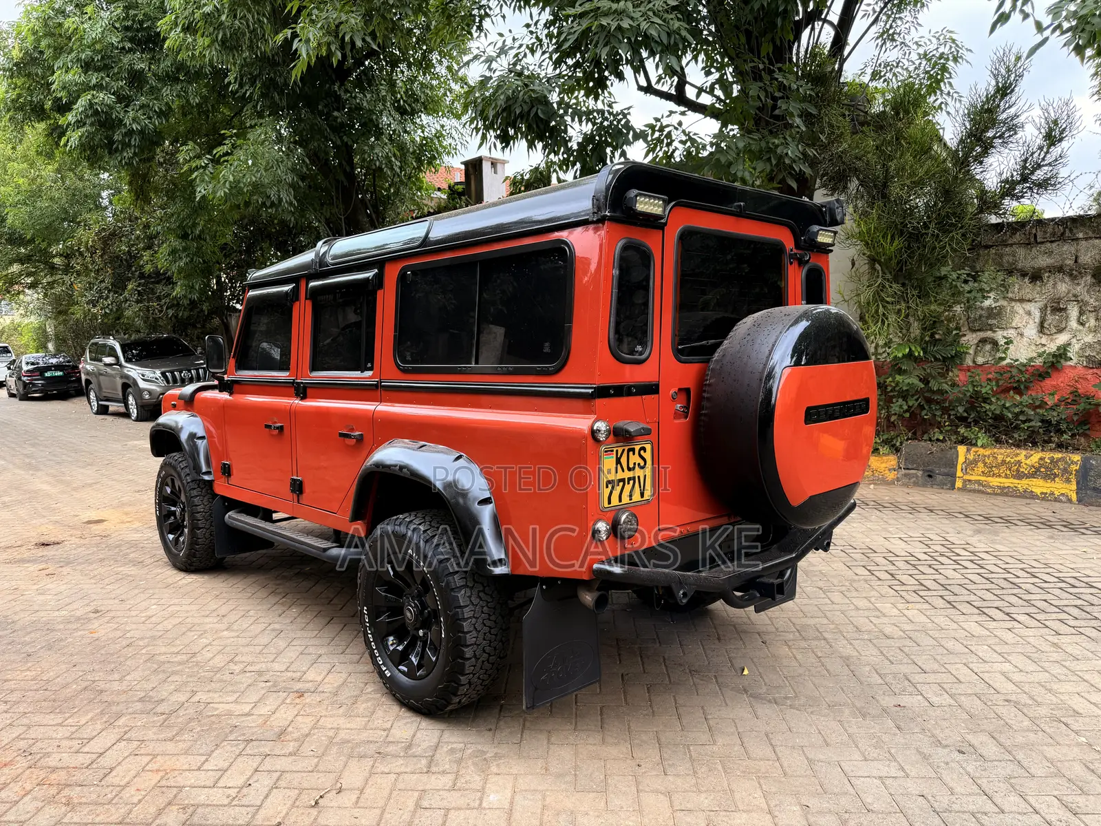Land Rover Defender Puma 110 2.4 TD 2009 Orange