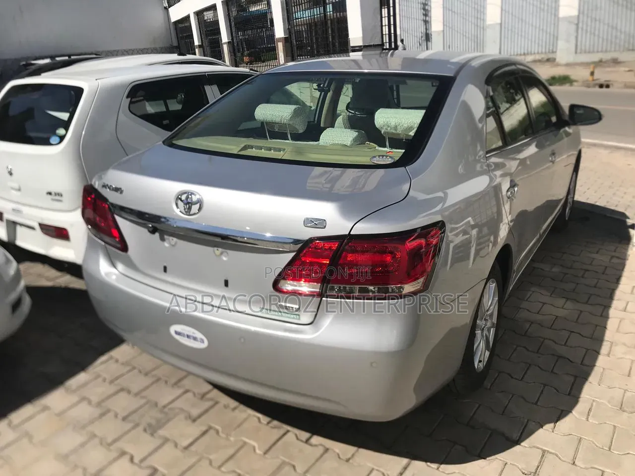 Toyota Premio 2018 Silver