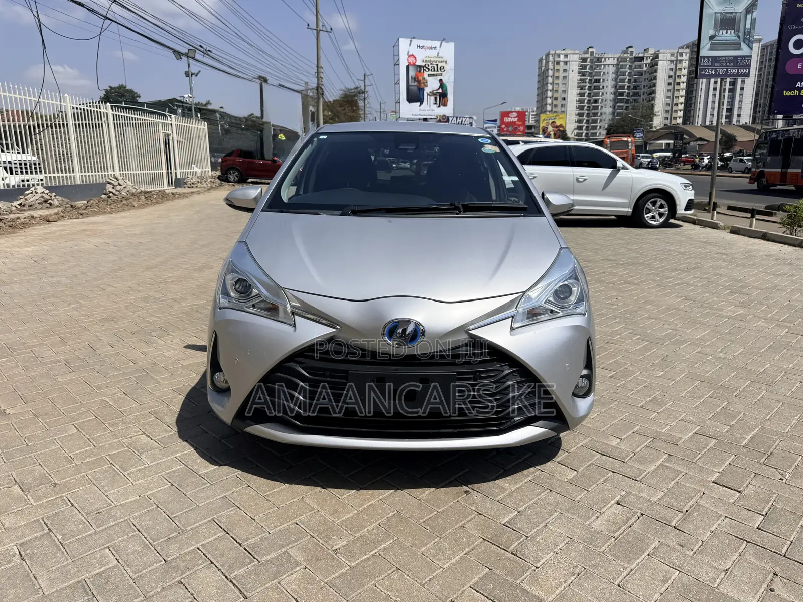 Toyota Vitz 1.5 FWD Hybrid 5dr 2019 Silver