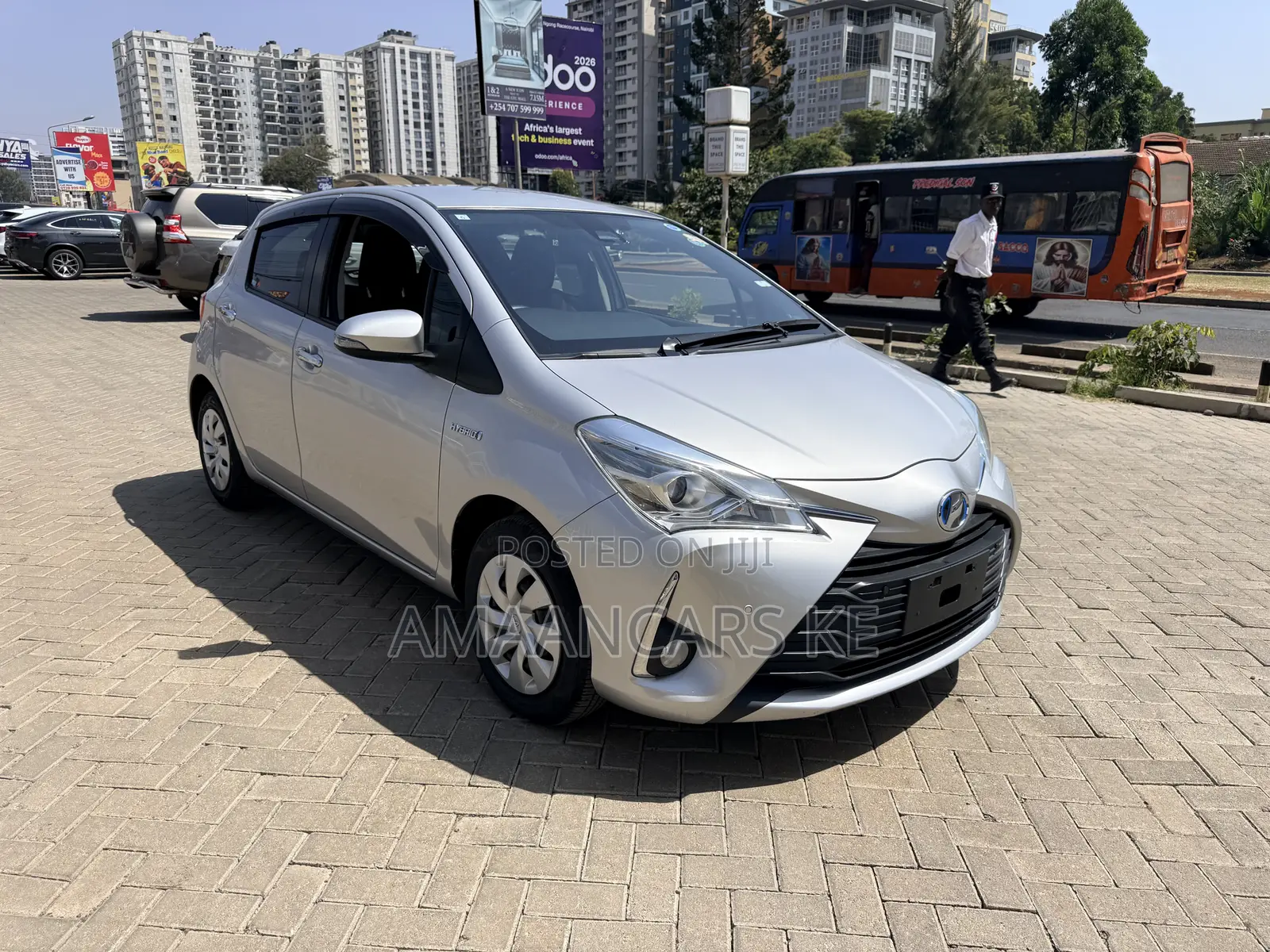 Toyota Vitz 1.5 FWD Hybrid 5dr 2019 Silver