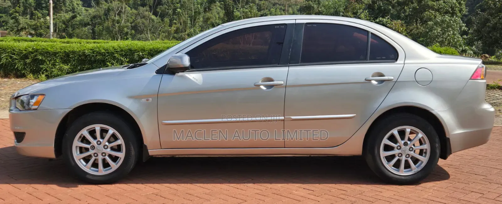 Mitsubishi Lancer 2011 Silver