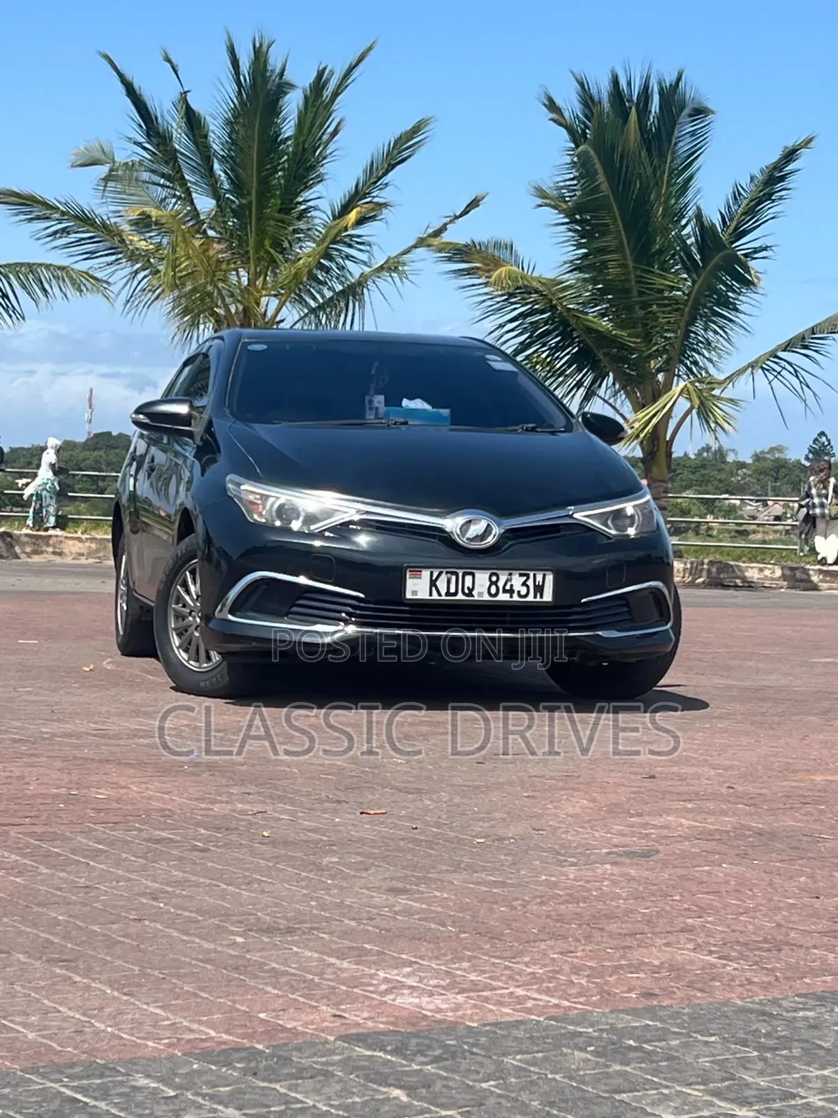 Toyota Auris 2016 Black