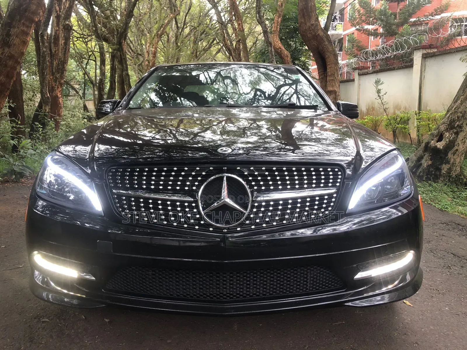 Mercedes-Benz C200 2010 Black
