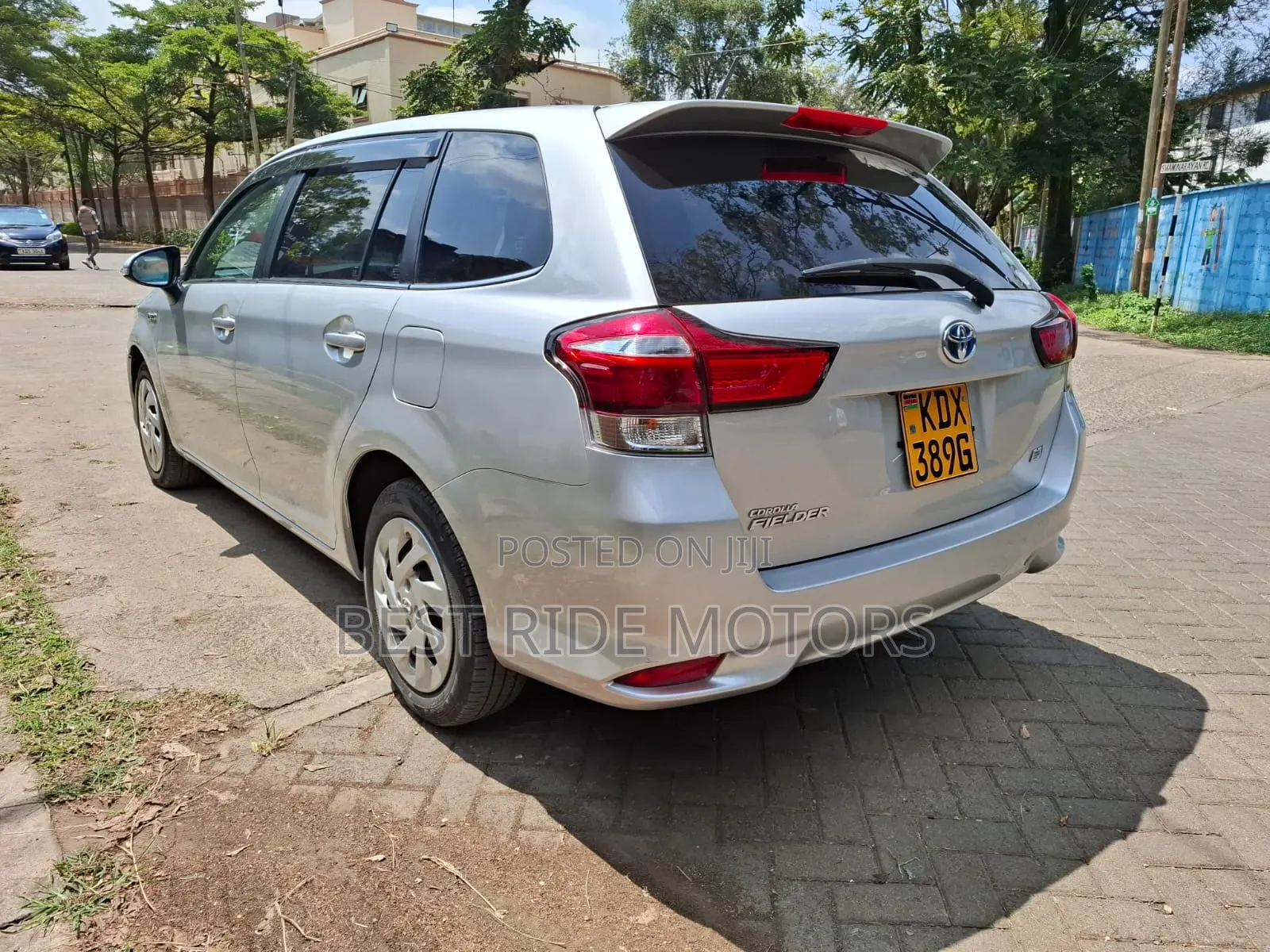 Toyota Corolla Fielder 1.5 Hybrid FWD 2019 Silver
