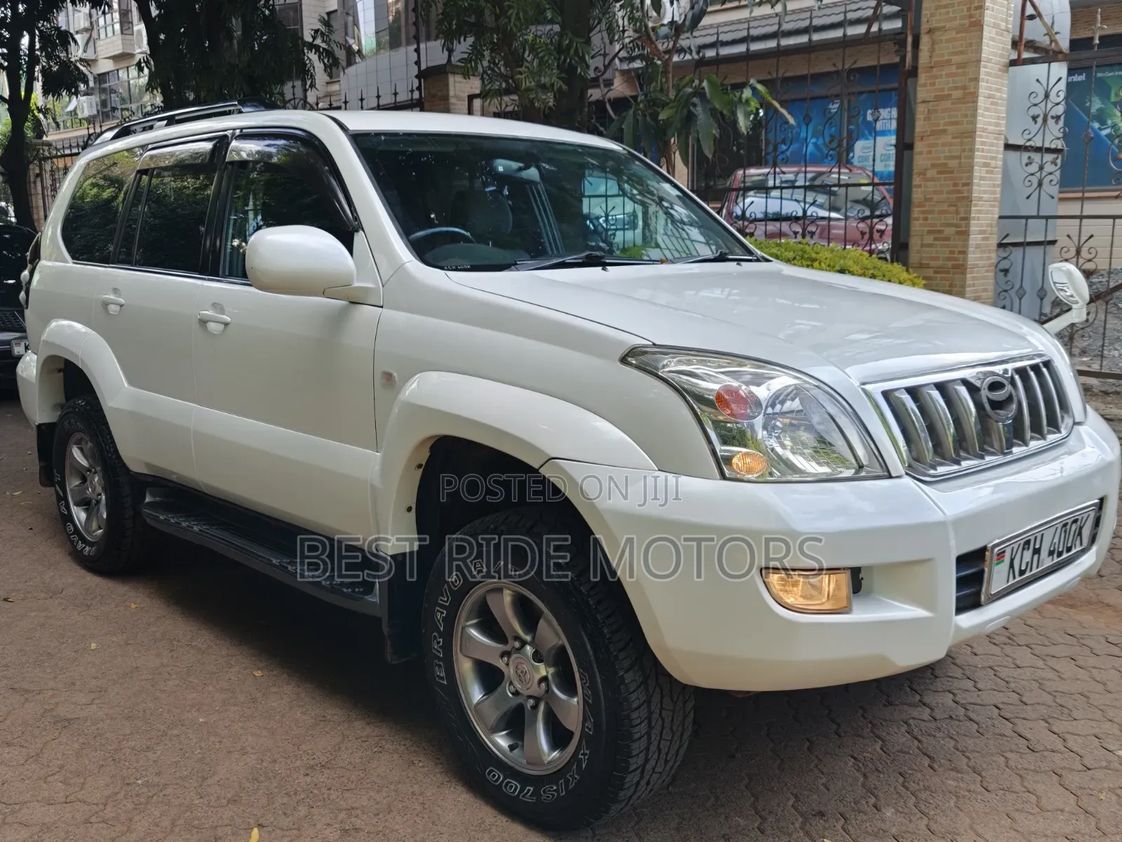 Toyota Land Cruiser Prado 4.0 Petrol TX 2009 White