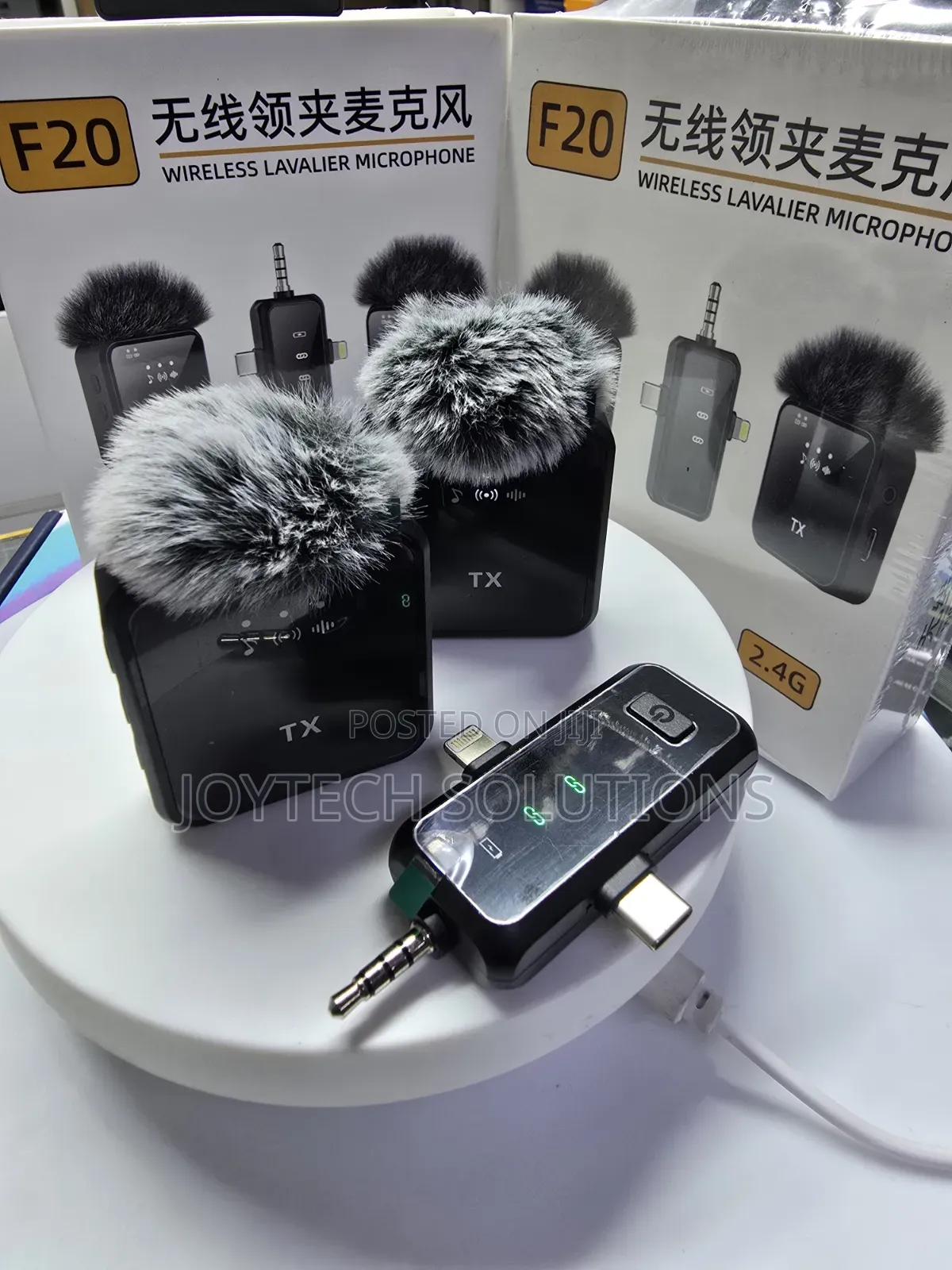 Best Wireless Clip-on Microphone for Video Recording Live Streaming