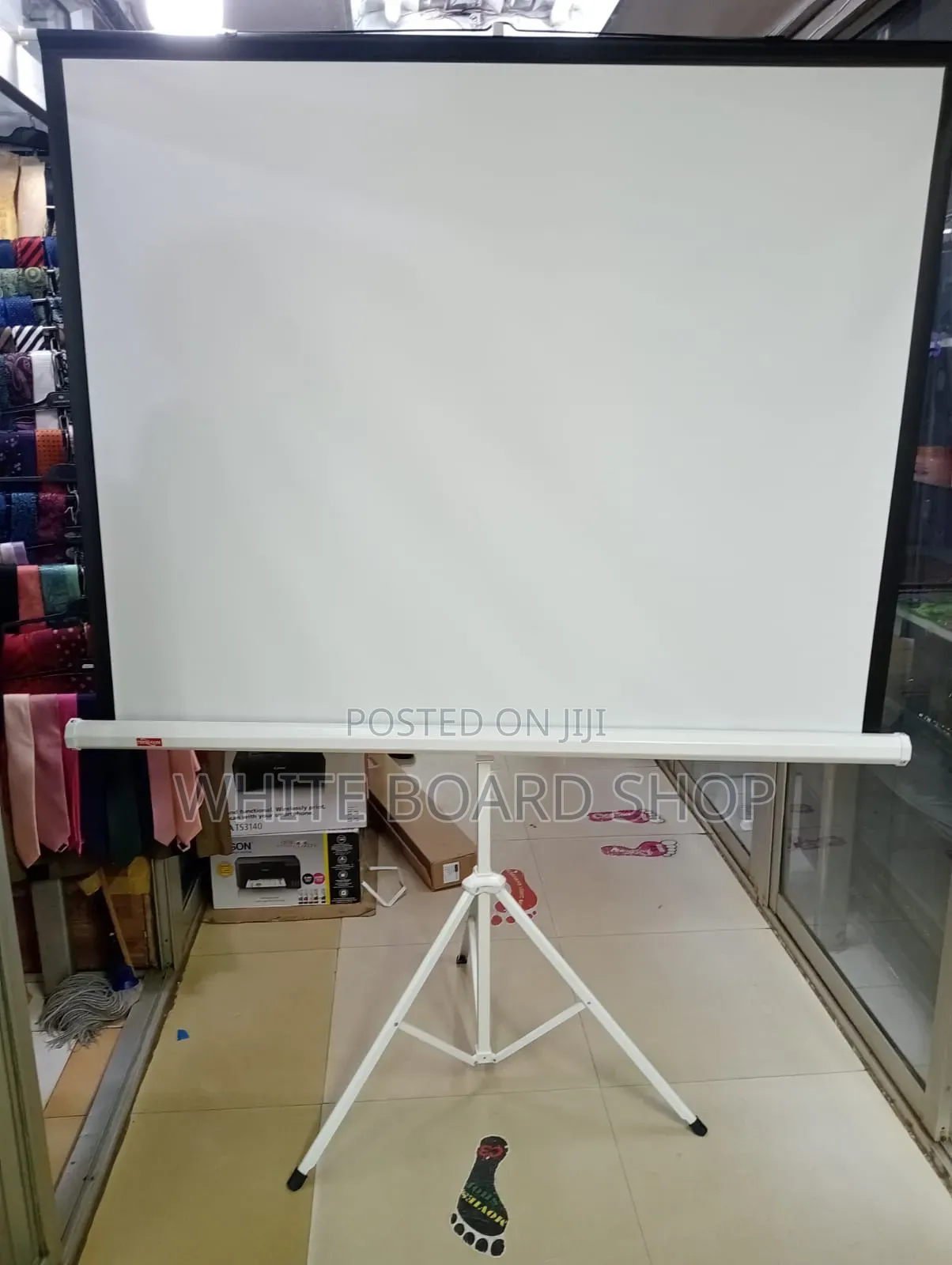 Quality Projection Screens for Schools Churches Conference Rooms
