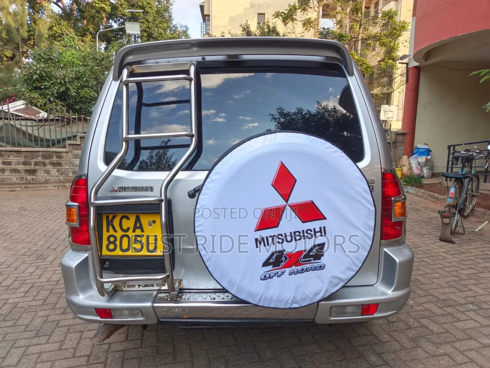 Mitsubishi Pajero 3.2 Di-D 2008 Silver