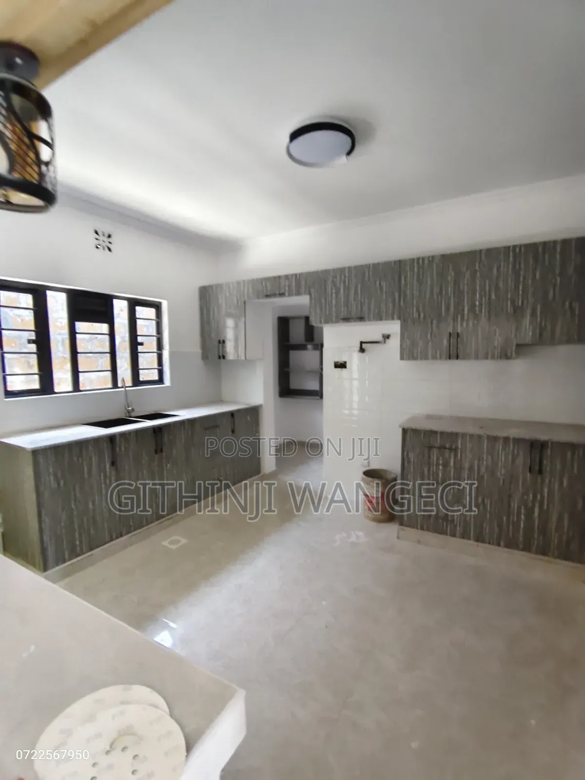 5bdrm Bungalow in Merisho Estate for sale