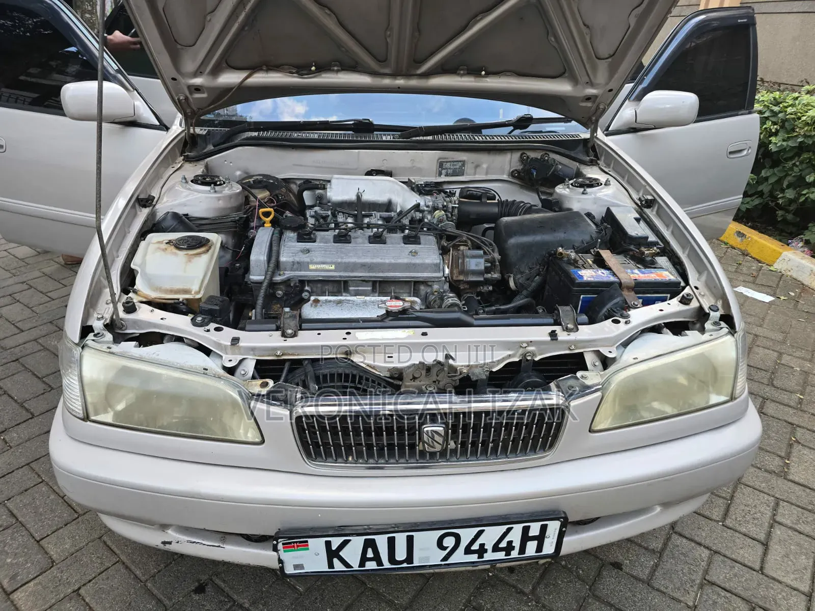 Toyota Corolla 2000 Beige
