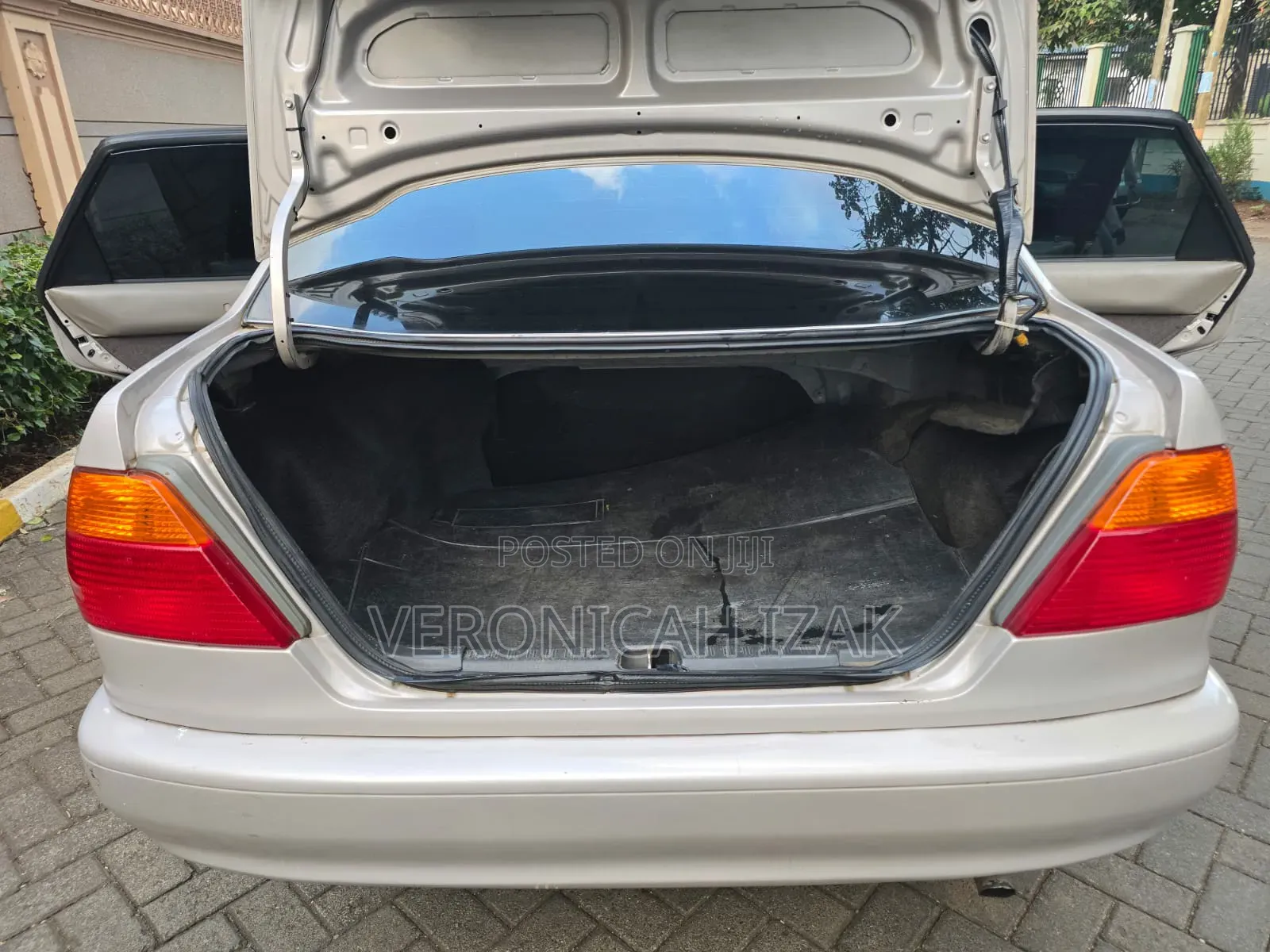 Toyota Corolla 2000 Beige