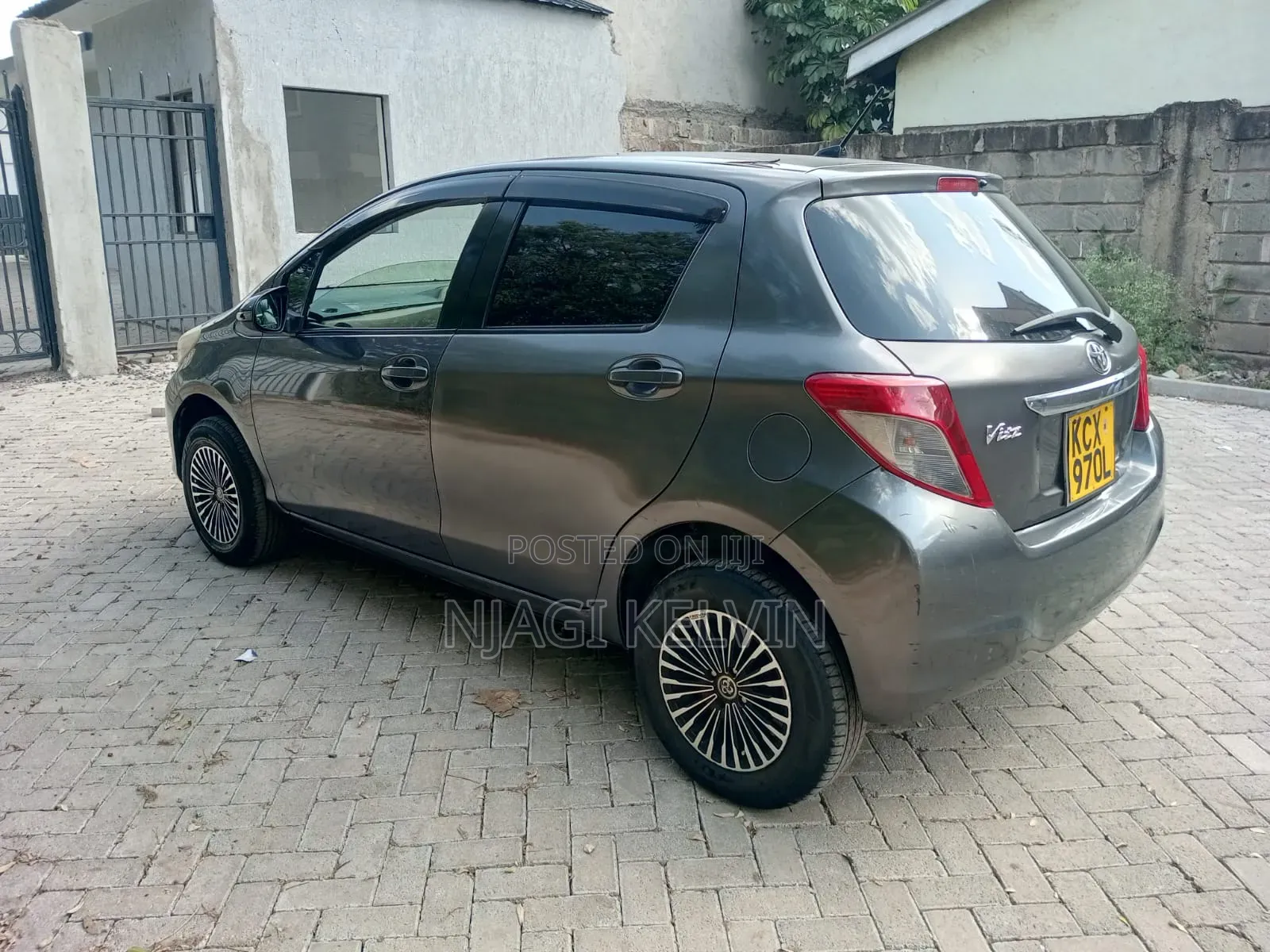 Toyota Vitz 2012 Gray