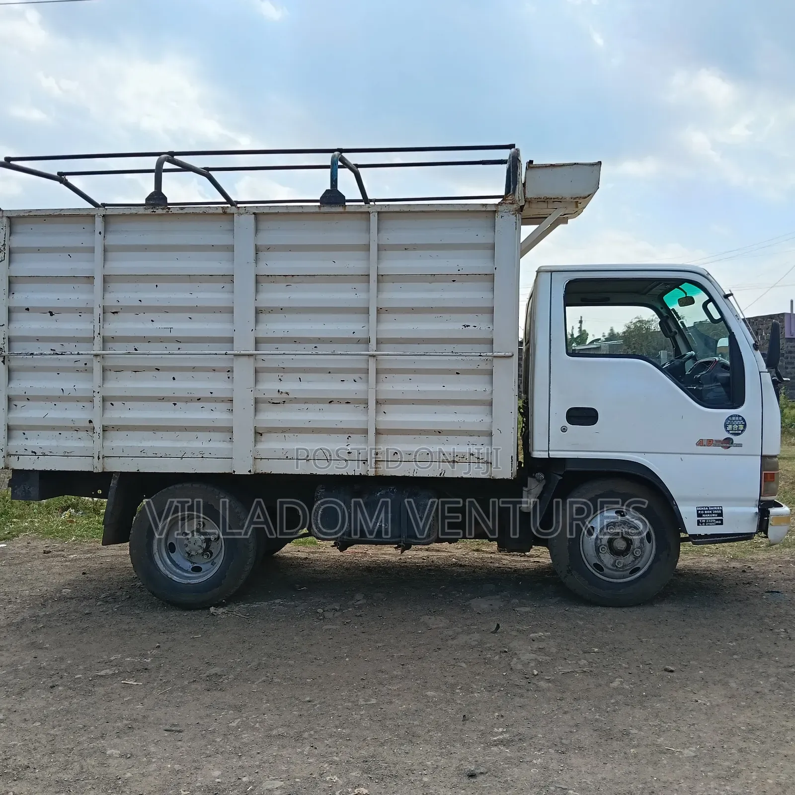 For Sale Isuzu Elf in Excellent Condition