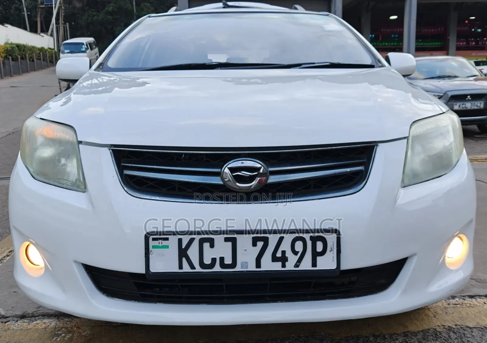 Toyota Corolla Fielder 2010 White