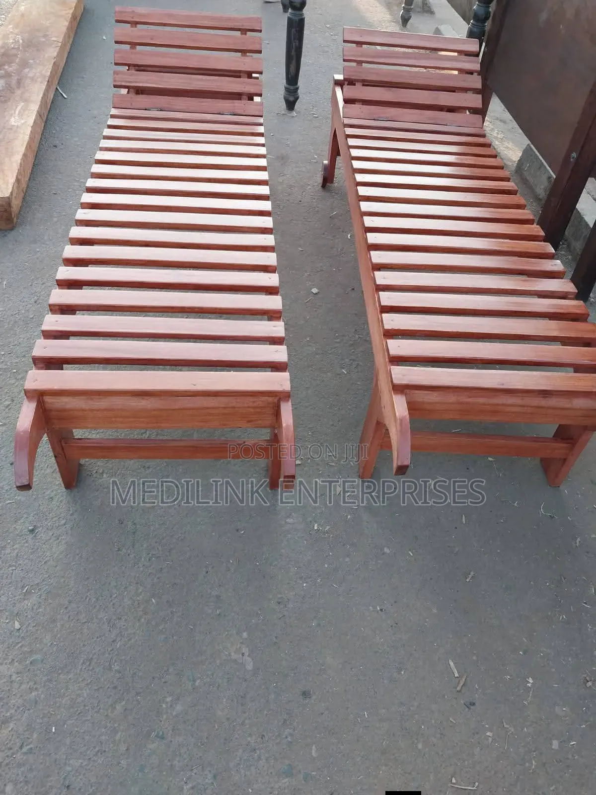 Customized Wooden Standard Sunbeds With Covers