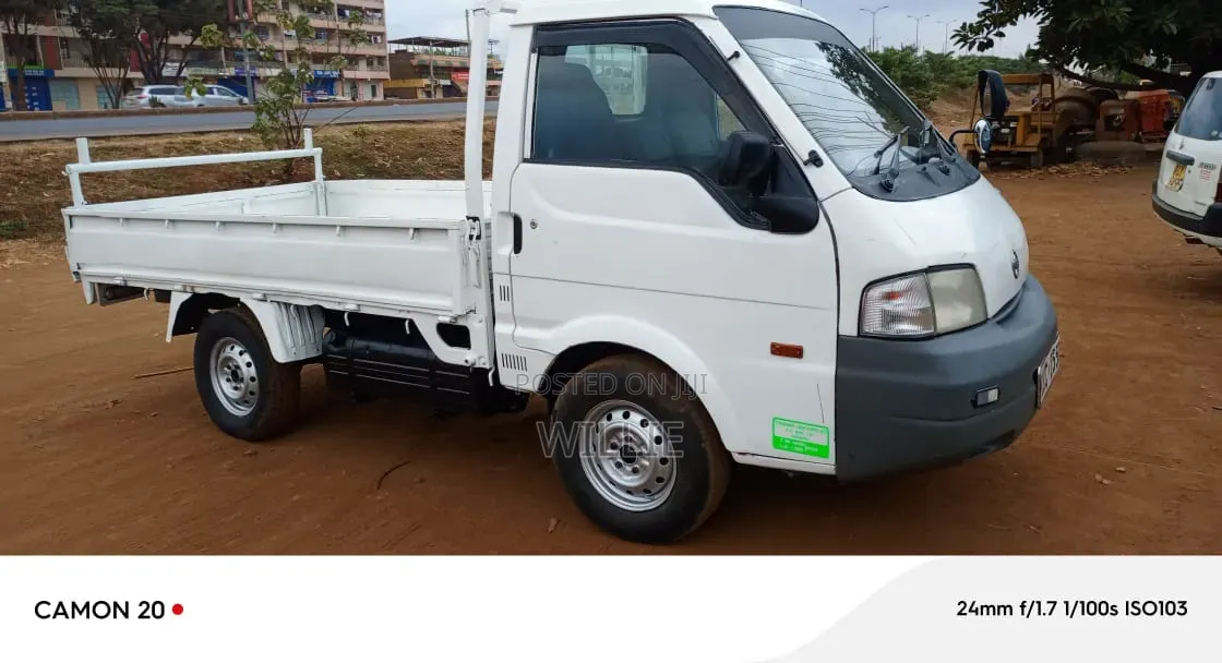 Nissan Vannete Pickup