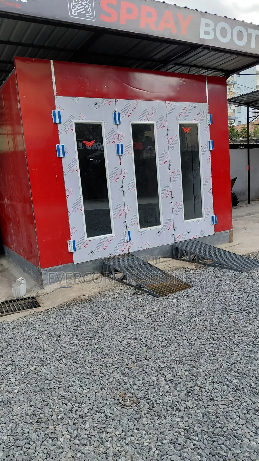 Italian Latest Electric and Diesel Heated Spray Booth Machine.