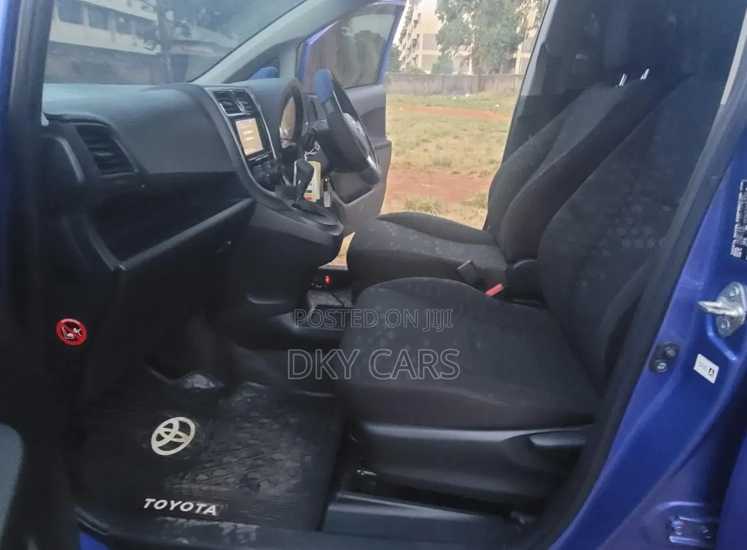 Toyota Ractis 2016 Blue